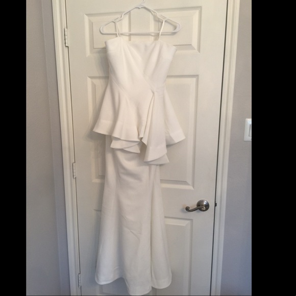 White maxi trumpet strapless dress - Picture 7 of 7